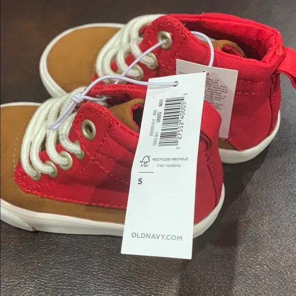 NWT Toddler boy high top sneakers! - Picture 6 of 6